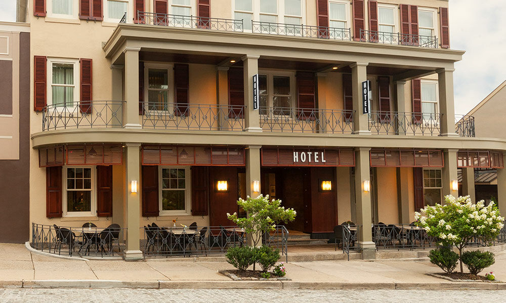 Hotel Chestnut Hill